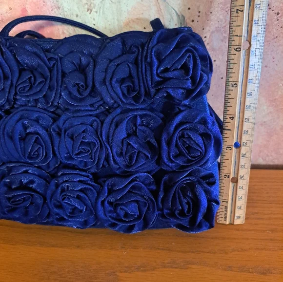 Navy Blue 1980's Vintage Rosette 9 X 6" Clutch with Strap - Picture 5 of 6